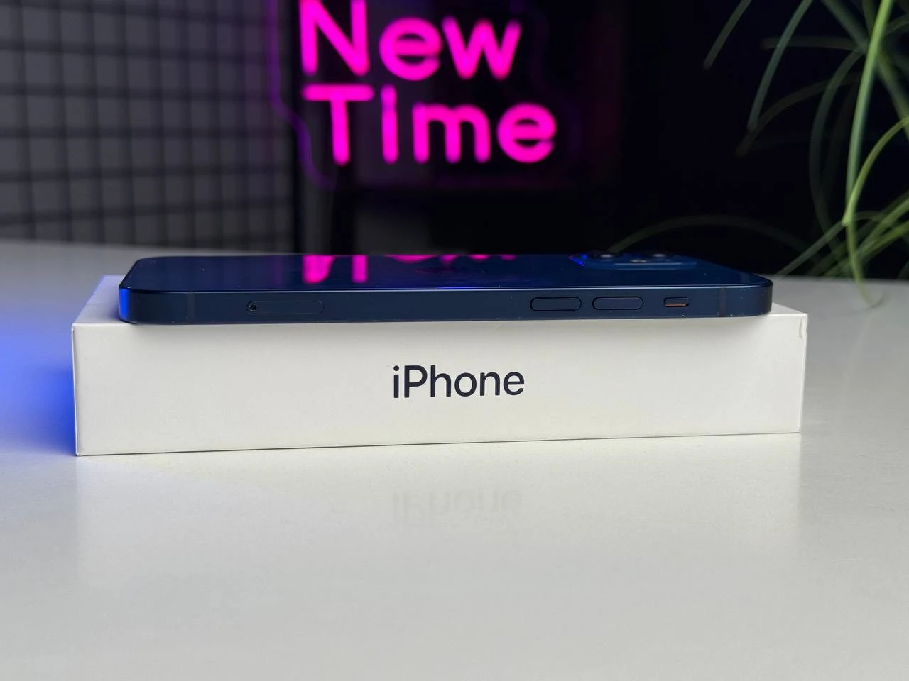 Б/У Apple iPhone 12 128GB Blue (MGHF3, MGJE3) - Состояние: хорошее | Аккумулятор: 100% | Комплектация: полный | Гарантия: 1 мес.