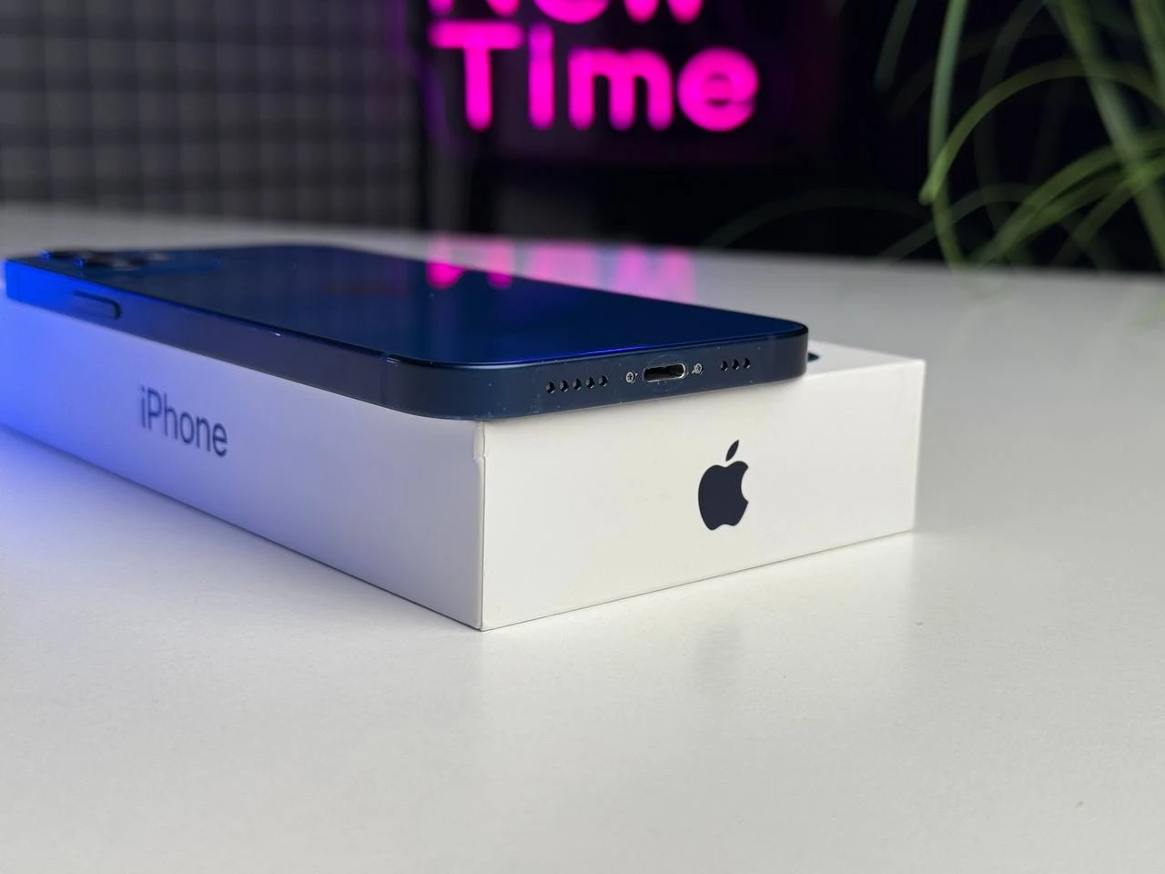Б/У Apple iPhone 12 128GB Blue (MGHF3, MGJE3) - Состояние: хорошее | Аккумулятор: 100% | Комплектация: полный | Гарантия: 1 мес.