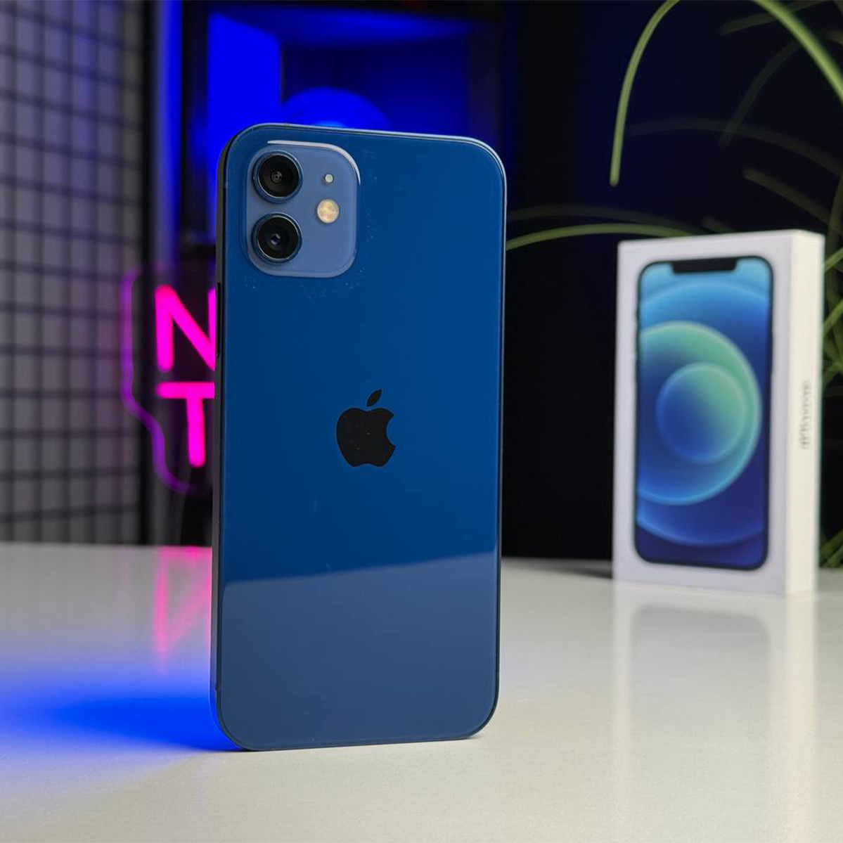 Б/У Apple iPhone 12 128GB Blue (MGHF3, MGJE3) - Состояние: хорошее | Аккумулятор: 100% | Комплектация: полный | Гарантия: 1 мес.