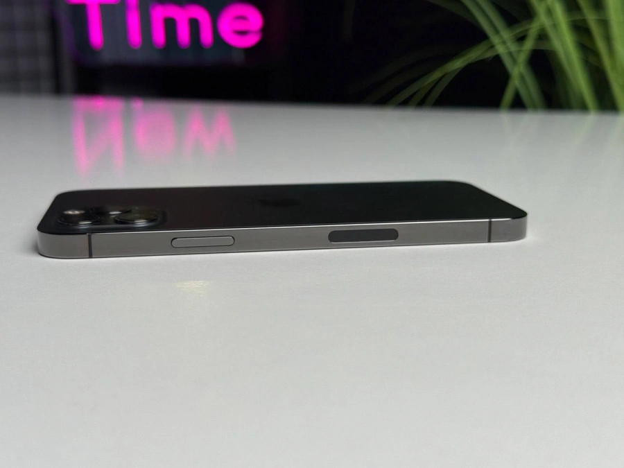 ВЖИВАНИЙ Apple iPhone 12 Pro 256GB Graphite (MGLT3, MGMP3) - Стан: гарний | Акумулятор: 100% | Комплектація: iPhone, кабель | Гарантія: 1 міс.