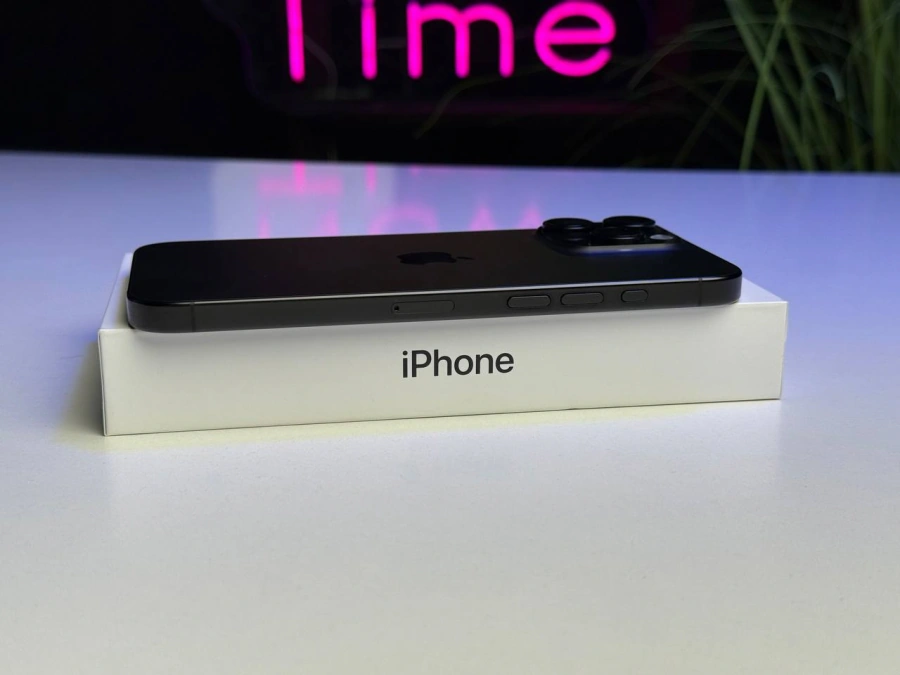 ВЖИВАНИЙ Apple iPhone 16 Pro Max 256GB Black Titanium (MYWV3) - Стан: гарний | Акумулятор: 100% | Комплектація: повний | Гарантія: 6 міс.