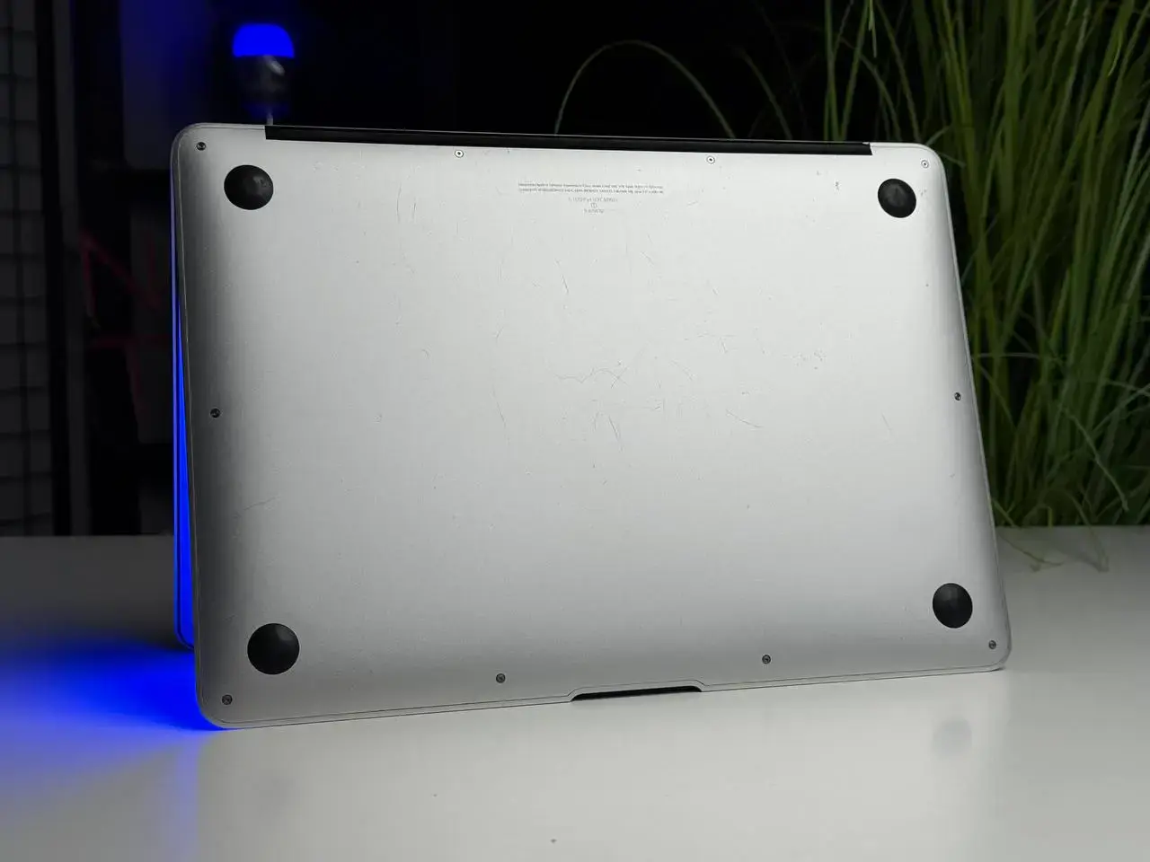 ВЖИВАНИЙ MacBook Air 13" (MQD42) 2017 - Стан: гарний | Акумулятор: 100% | Комплектація: MacBook, зарядка | Гарантія: 1 міс.