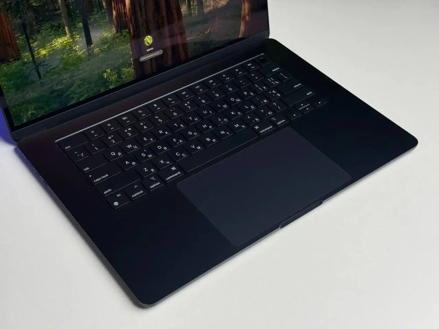 ВЖИВАНИЙ MacBook Air 15" M2/8GB/256GB Midnight 2023 (MQKW3) - Стан: гарний | Акумулятор: 93% | Комплектація: MacBook, зарядка | Гарантія: 3 міс.