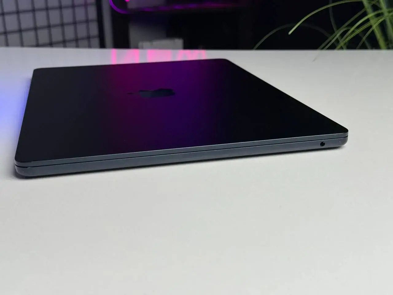 ВЖИВАНИЙ MacBook Air 15" M2/8GB/256GB Midnight 2023 (MQKW3) - Стан: гарний | Акумулятор: 97% | Комплектація: MacBook, зарядка | Гарантія: 3 міс.