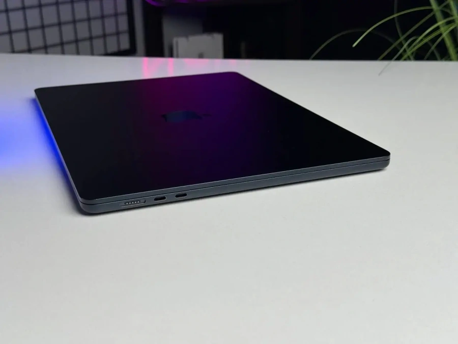 ВЖИВАНИЙ MacBook Air 15" M2/8GB/256GB Midnight 2023 (MQKW3) - Стан: гарний | Акумулятор: 97% | Комплектація: MacBook, зарядка | Гарантія: 3 міс.