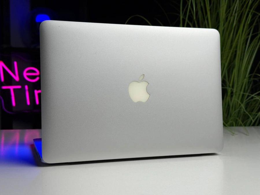 ВЖИВАНИЙ MacBook Pro 13 2014 Silver (MF841) i7/8GB/512SSD - Стан: гарний | Аккумулятор: 100% | Комплектація: MacBook, зарядка | Гарантія: 1 міс.