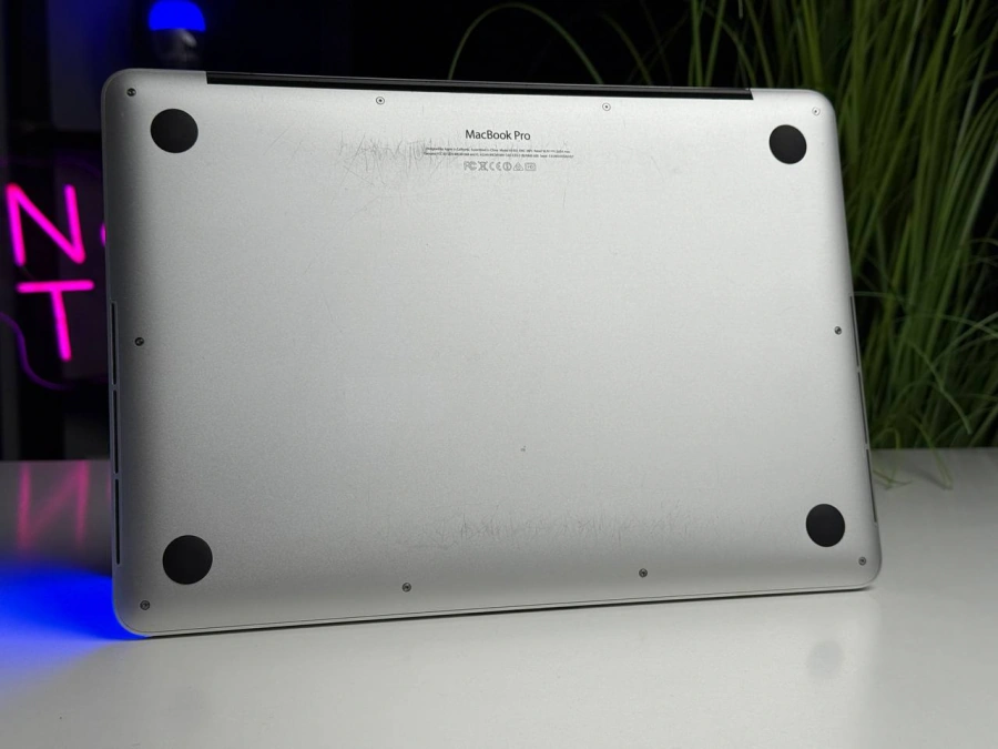 ВЖИВАНИЙ MacBook Pro 13 2014 Silver (MF841) i7/8GB/512SSD - Стан: гарний | Аккумулятор: 100% | Комплектація: MacBook, зарядка | Гарантія: 1 міс.