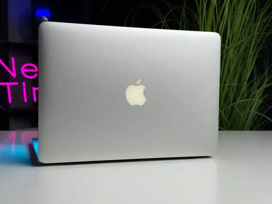 ВЖИВАНИЙ MacBook Pro 13.3/2.6GHZ/8GB/256GB 2014 - Стан: задовільний | Акумулятор: 100% | Комплектація: MacBook, зарядка | Гарантія: 1 міс.