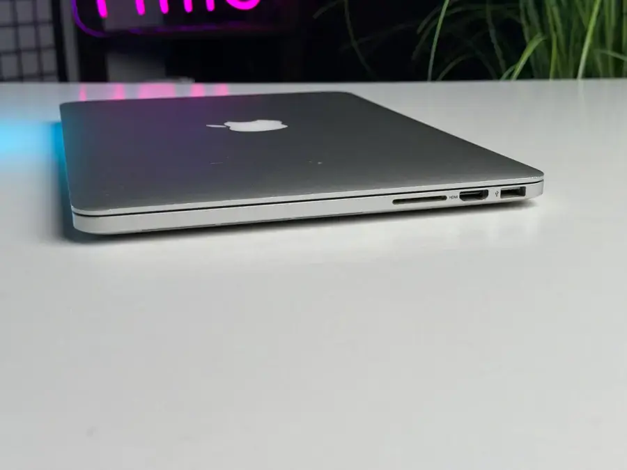 ВЖИВАНИЙ MacBook Pro 13.3/2.6GHZ/8GB/256GB 2014 - Стан: задовільний | Акумулятор: 100% | Комплектація: MacBook, зарядка | Гарантія: 1 міс.