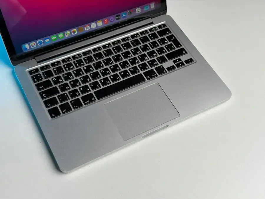 ВЖИВАНИЙ MacBook Pro 13.3/2.6GHZ/8GB/256GB 2014 - Стан: задовільний | Акумулятор: 100% | Комплектація: MacBook, зарядка | Гарантія: 1 міс.