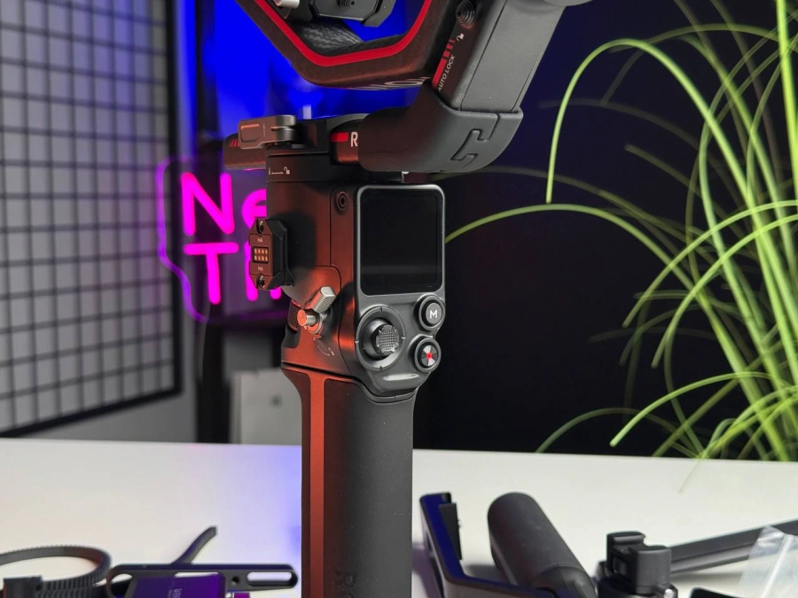 Б/У Стабілізатор для камери DJI RS 3 Pro Combo (CP.RN.00000218.01) - Состояние: хорошее | Комплектация: полный | Гарантия: 1 мес.