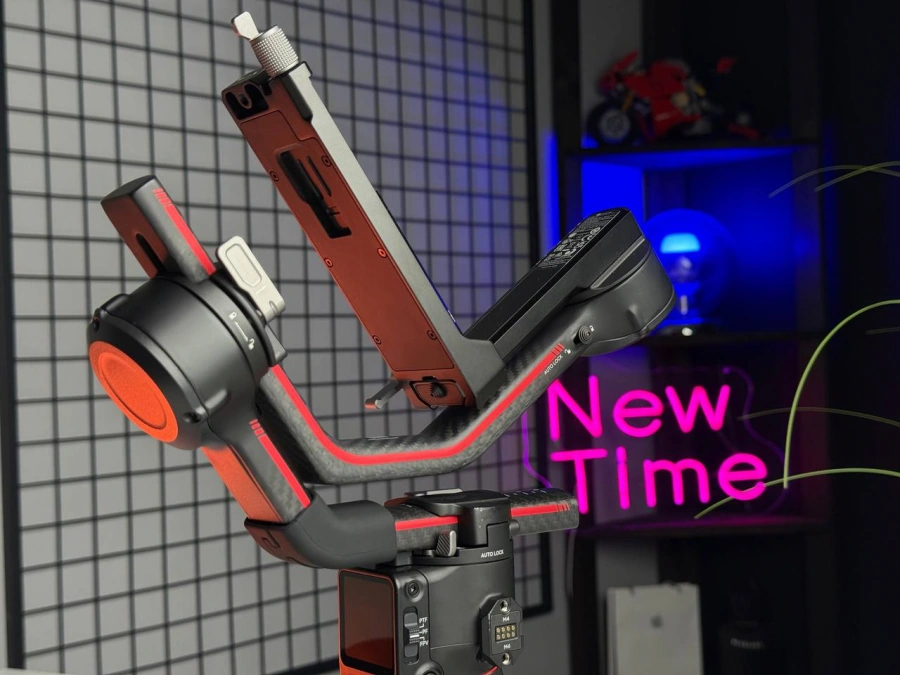 Б/У Стабілізатор для камери DJI RS 3 Pro Combo (CP.RN.00000218.01) - Состояние: хорошее | Комплектация: полный | Гарантия: 1 мес.