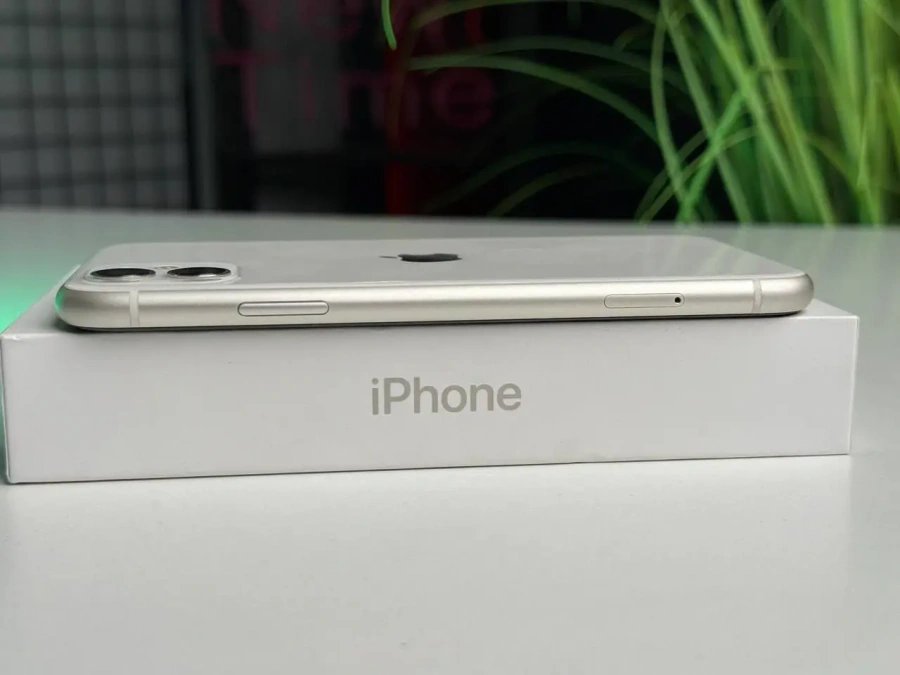 ВЖИВАНИЙ Apple iPhone 11 128GB Black (MWLE2) Full Box - Стан: гарний | Акумулятор: 100% | Комплектація: повний | Гарантія: 1 міс.