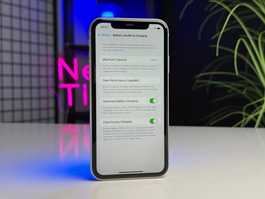 Б/У Apple iPhone 11 64GB White (MHCQ3, MHDC3) Slim Box - Состояние: хороший | Аккумулятор: 100% | Комплектация: iPhone, кабель | Гарантія: 1 мес.