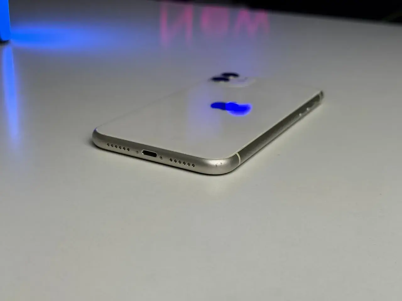 ВЖИВАНИЙ Apple iPhone 11 64GB White (MHCQ3, MHDC3) Slim Box - Стан: гарний | Акумулятор: 100% | Комплектація: iPhone, кабель | Гарантія: 1 міс.