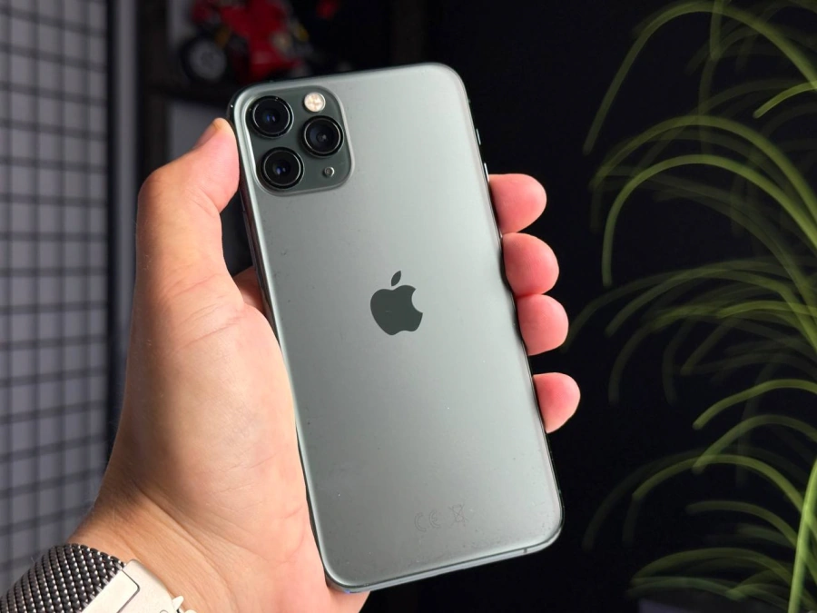 ВЖИВАНИЙ iPhone 11 Pro 256GB Midnight Green (MWCQ2) | Стан: гарний (подряпини на екрані) | Акумулятор: 100% | Гарантія: 1 місяць | Комплект: повний