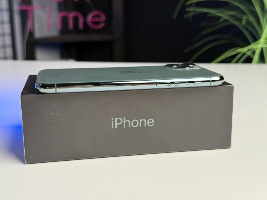 ВЖИВАНИЙ iPhone 11 Pro 256GB Midnight Green (MWCQ2) | Стан: гарний (подряпини на екрані) | Акумулятор: 100% | Гарантія: 1 місяць | Комплект: повний