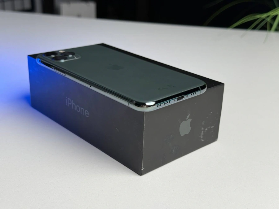 ВЖИВАНИЙ iPhone 11 Pro 256GB Midnight Green (MWCQ2) | Стан: гарний (подряпини на екрані) | Акумулятор: 100% | Гарантія: 1 місяць | Комплект: повний