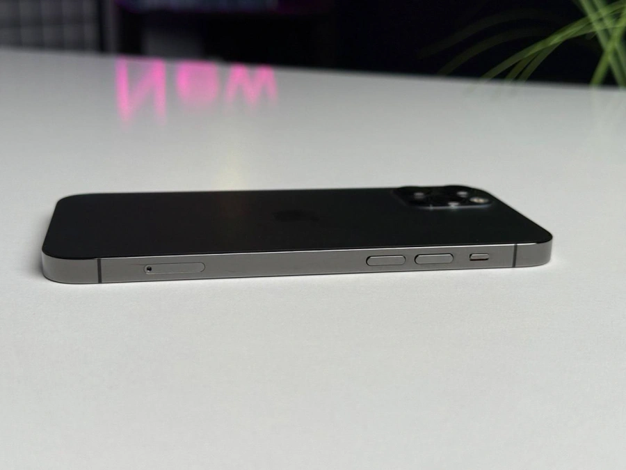 ВЖИВАНИЙ Apple iPhone 12 Pro 256GB Graphite (MGLT3, MGMP3) - Стан: гарний | Акумулятор: 100% | Комплектація: iPhone, кабель | Гарантія: 1 міс.