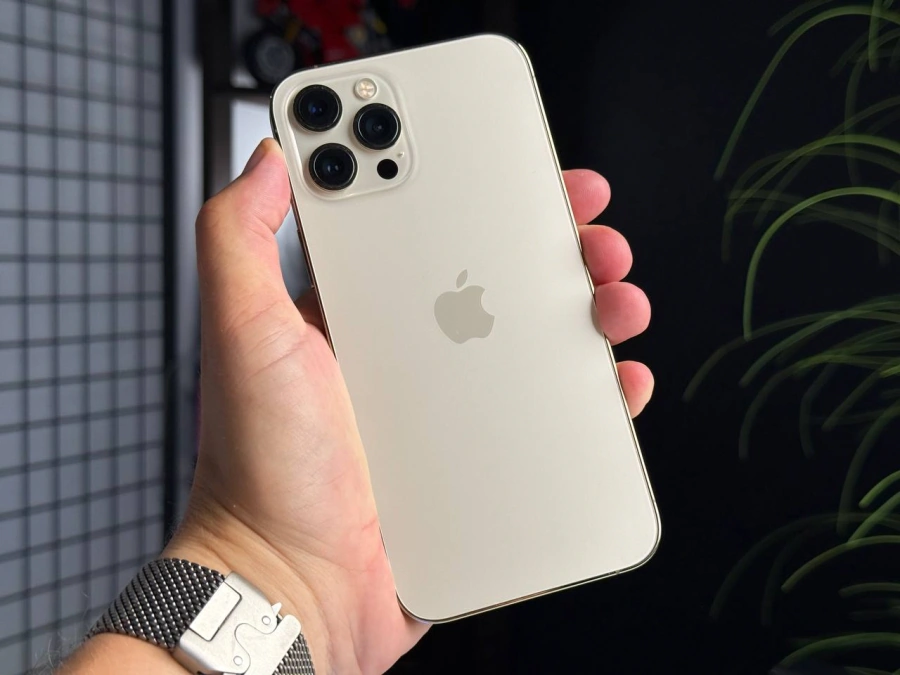 Б/У Apple iPhone 12 Pro Max 256GB Gold (MGCM3, MGDE3) - Состояние: хороший | Аккумулятор: 100% | Комплектация: полный | Гарантія: 1 мес.