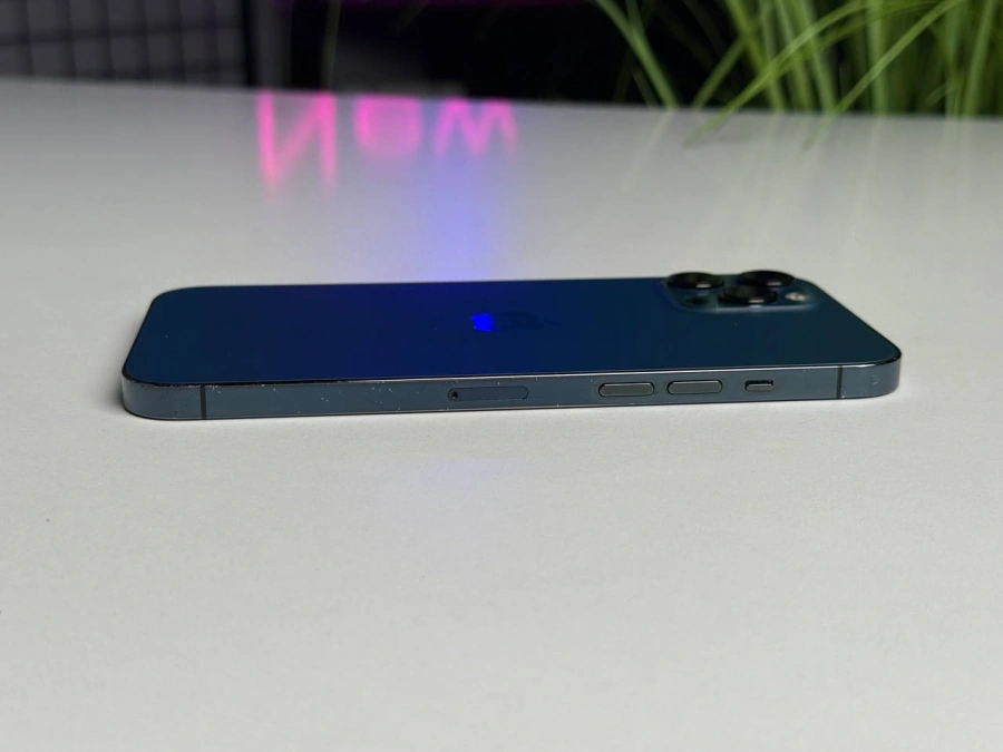 ВЖИВАНИЙ iPhone 12 Pro Max 256GB Pacific Blue (MGCN3, MGDF3) | Стан: задовільний (мінялось скло) | Акумулятор: 100% | Гарантія: 1 місяць | Комплект: кабель