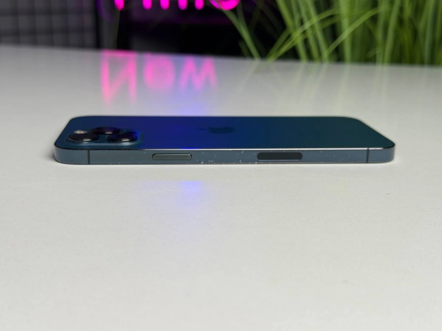 ВЖИВАНИЙ iPhone 12 Pro Max 256GB Pacific Blue (MGCN3, MGDF3) | Стан: задовільний (мінялось скло) | Акумулятор: 100% | Гарантія: 1 місяць | Комплект: кабель
