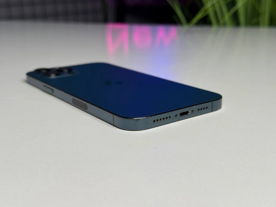 ВЖИВАНИЙ iPhone 12 Pro Max 256GB Pacific Blue (MGCN3, MGDF3) | Стан: задовільний (мінялось скло) | Акумулятор: 100% | Гарантія: 1 місяць | Комплект: кабель