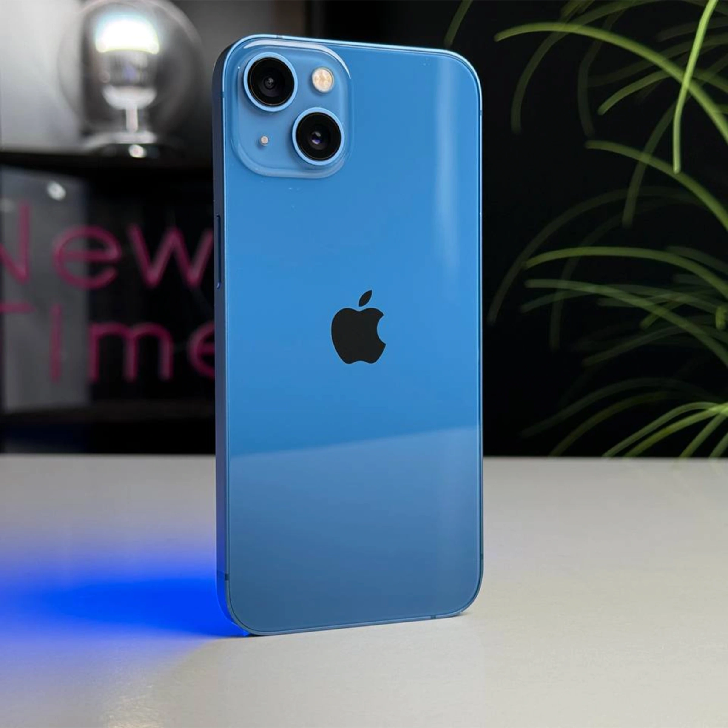 Б/У Apple iPhone 13 128GB Blue (MLMT3, MLPK3) - Состояние: хороший | Аккумулятор: 86% | Комплектация: iPhone, кабель | Гарантія: 1 мес.