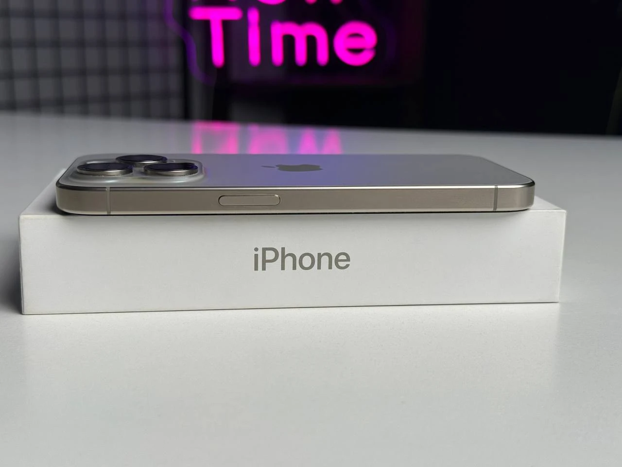 Б/У Apple iPhone 15 Pro 256GB Natural Titanium (MTV53) - Состояние: идеальный | Аккумулятор: 88% | Комплектация: полный | Гарантія: 1 мес.