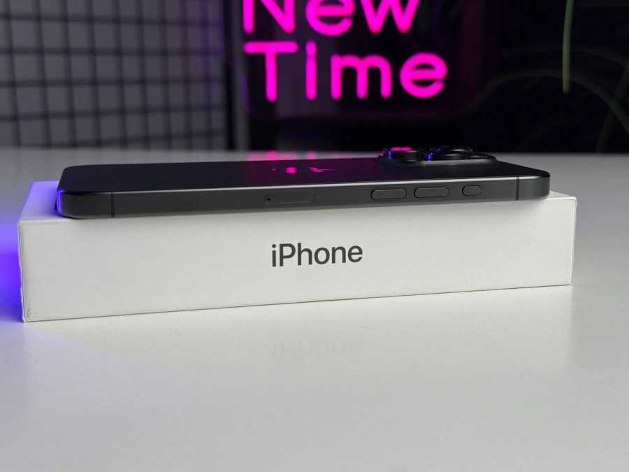 ВЖИВАНИЙ Apple iPhone 15 Pro Max 256GB Black Titanium (MU773) - Стан: гарний | Акумулятор: 89% | Комплектація: повний | Гарантія: 1 міс.