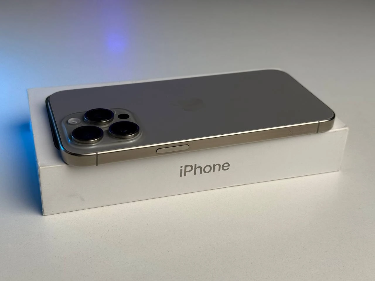 ВЖИВАНИЙ Apple iPhone 15 Pro Max 512GB Natural Titanium (MU7E3) - Стан: гарний | Акумулятор: 96% | Комплектація: повний | Гарантія: 3 міс.