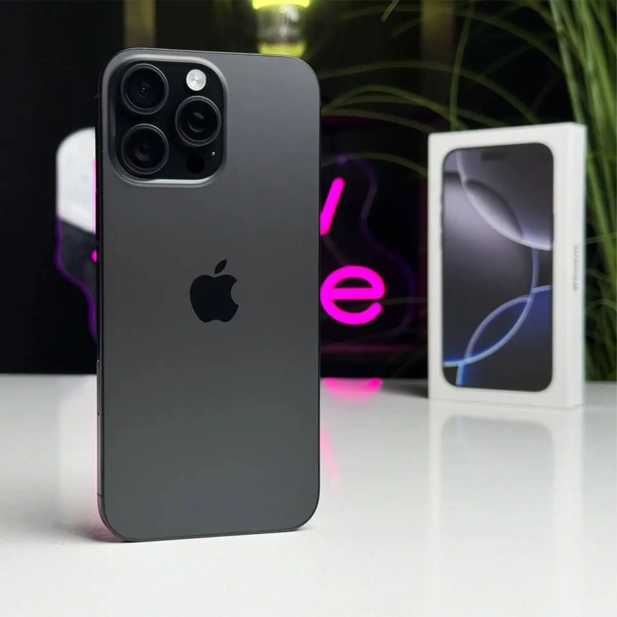 ВЖИВАНИЙ Apple iPhone 16 Pro Max 256GB Black Titanium (MYWV3) - Стан: гарний | Акумулятор: 100% | Комплектація: повний | Гарантія: 6 міс.