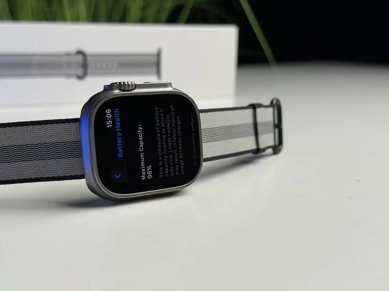 ВЖИВАНИЙ Apple Watch Ultra GPS + Cellular 49mm Titanium Case with Black Stripe Woven Nylon Band (MQF53, MQVR2) - Стан: гарний | Акумулятор: 98% | Комплект: повний | Гарантія: 1 міс.