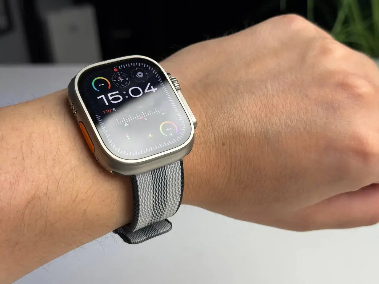 ВЖИВАНИЙ Apple Watch Ultra GPS + Cellular 49mm Titanium Case with Black Stripe Woven Nylon Band (MQF53, MQVR2) - Стан: гарний | Акумулятор: 98% | Комплект: повний | Гарантія: 1 міс.