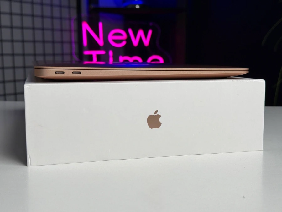 ВЖИВАНИЙ MacBook Air 13 M1/8CPU/7GPU/8GB/256GB Gold 2020 (MGND3) | Apple M1 | 8-ядерний процесор | 7-ядерний графічний процесор | 256 ГБ SSD | 8 ГБ об'єднаної пам'яті | Стан: гарний | Акумулятор: 96% | Гарантія: 3 місяці | Комплект: повний