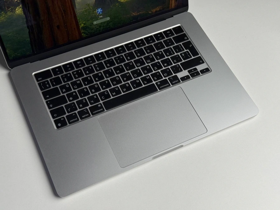 ВЖИВАНИЙ MacBook Air 15" M2/8GB/512GB Silver 2023 (MQKT3) - Стан: гарний | Акумулятор: 95% | Комплектація: повний | Гарантія: 3 міс.