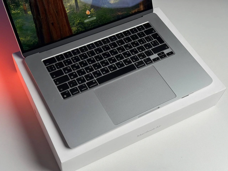 ВЖИВАНИЙ MacBook Air 15" M3/8CPU/10GPU/16GB/512GB Silver 2024 (MXD23) - Стан: ідеальний | Акумулятор: 100% | Комплектація: повний | Гарантія: 3 міс.