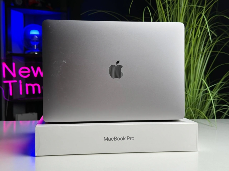 Б/У MacBook Pro 13" Space Gray (MYD82) 2020 - Состояние: хороший | Аккумулятор: 85% | Комплектация: полный | Гарантія: 1 мес.