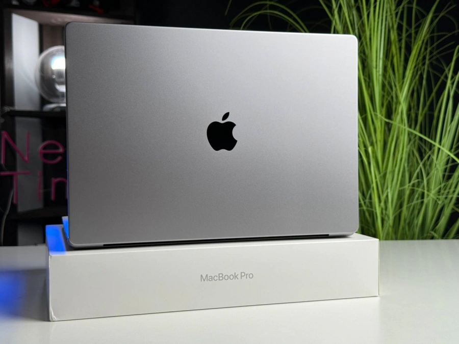 ВЖИВАНИЙ MacBook Pro 16" Space Gray 2023 (MNW93) - Стан: гарний | Акумулятор: 94% | Комплектація: повний | Гарантія: 3 міс.