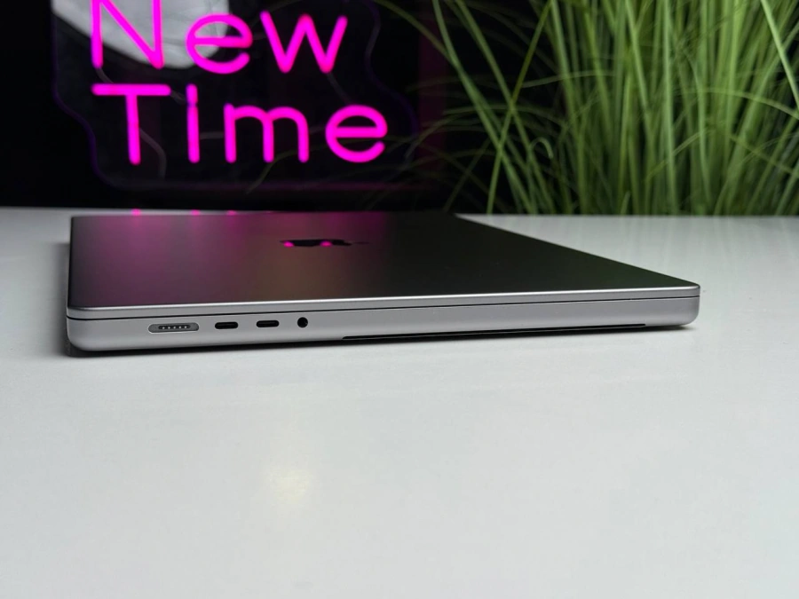 ВЖИВАНИЙ MacBook Pro 16" Space Gray (MK193) 2021 M1 PRO/16GB/1TB | Apple M1 Pro | 10‑ядерний процесор | 16-ядерний графічний процесор | 1 ТБ SSD | 16 ГБ об'єднаної пам'яті | Стан: гарний | Акумулятор: 87% | Гарантія: 1 місяць | Комплект: повний