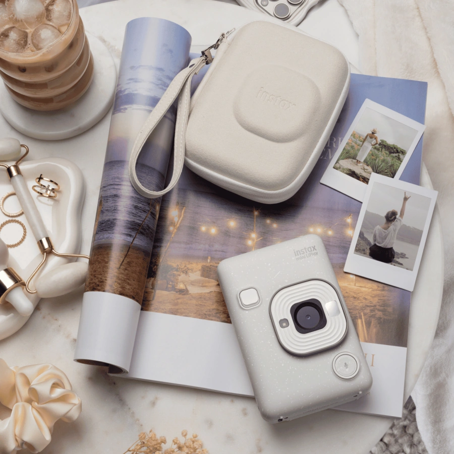 Фотокамера миттєвого друку Fujifilm Instax mini LiPlay - Misty White (16835160)