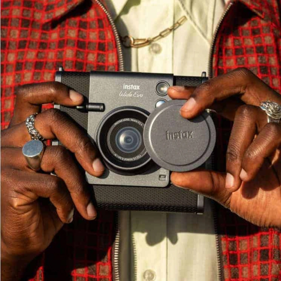 Фотокамера миттєвого друку Fujifilm Instax Wide Evo - Black (16840933)