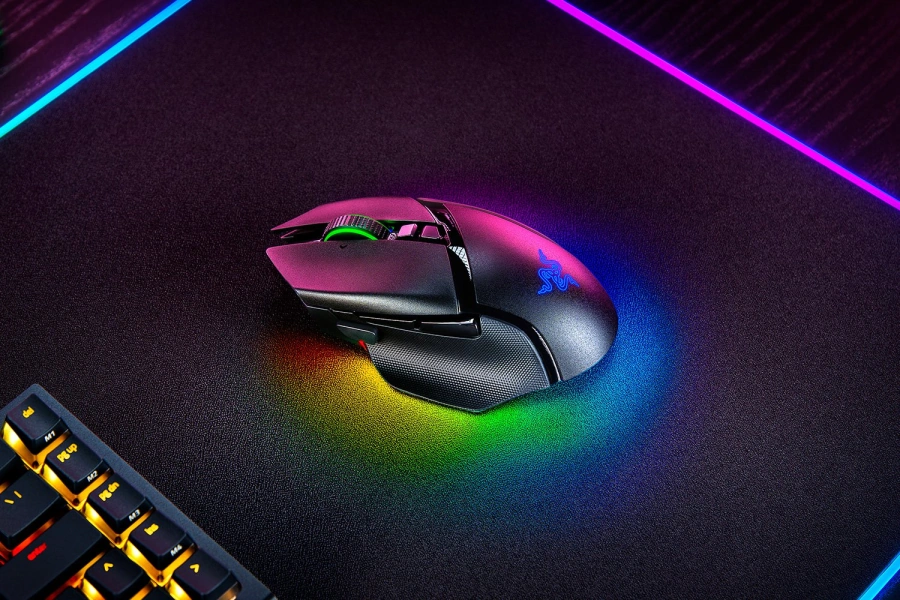 Мышь Razer Basilisk V3 Pro 35K Fully Customizable Wireless Ergonomic RGB Gaming Mouse - Black (RZ01-05240100-R3G1)
