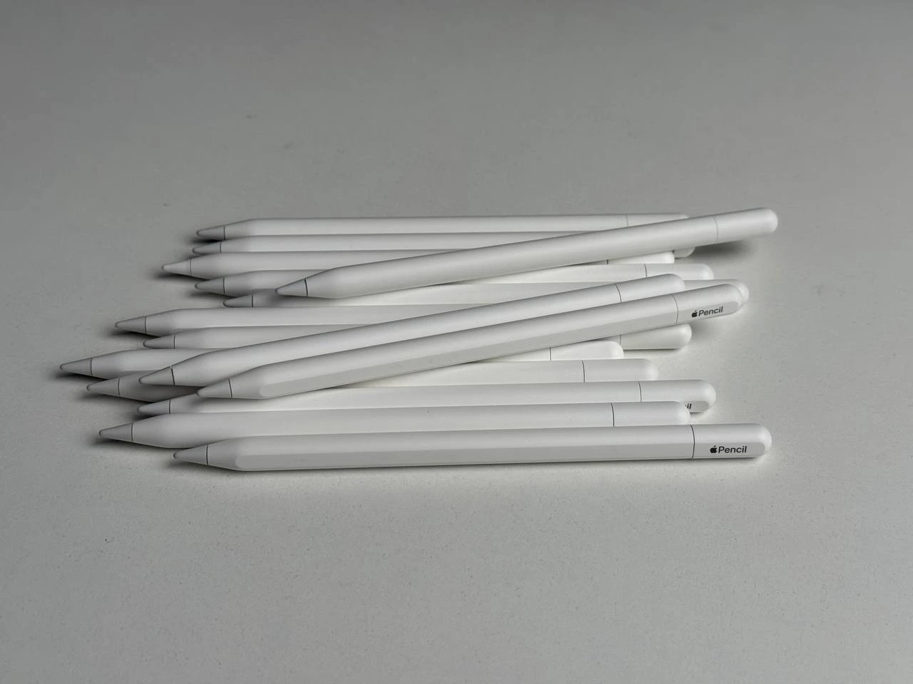 NO BOX Apple Pencil [USB-C] (MUWA3) - Стан: гарний | Акумулятор: 100% | Комплектація: Pencil | Гарантія: 1 міс.