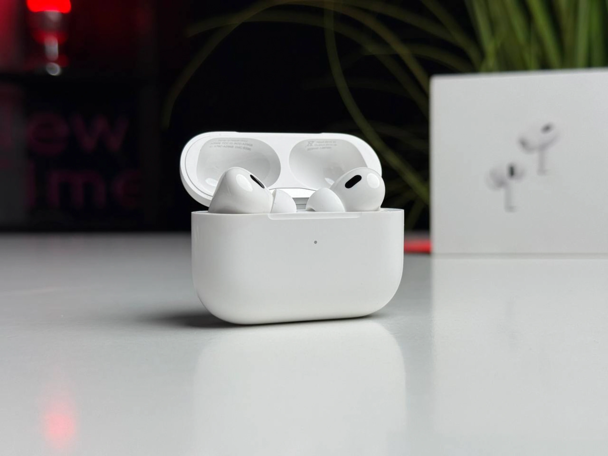 OPEN BOX AirPods Pro 2 with MagSafe Charging Case USB‑C (MTJV3) | Стан: гарний | Акумулятор: 100% | Гарантія: 3 місяці | Комплект: повний