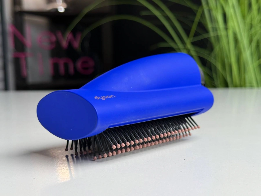 ВІТРИННА М'яка розгладжуюча щітка Dyson Airwrap - Blue/Pink
