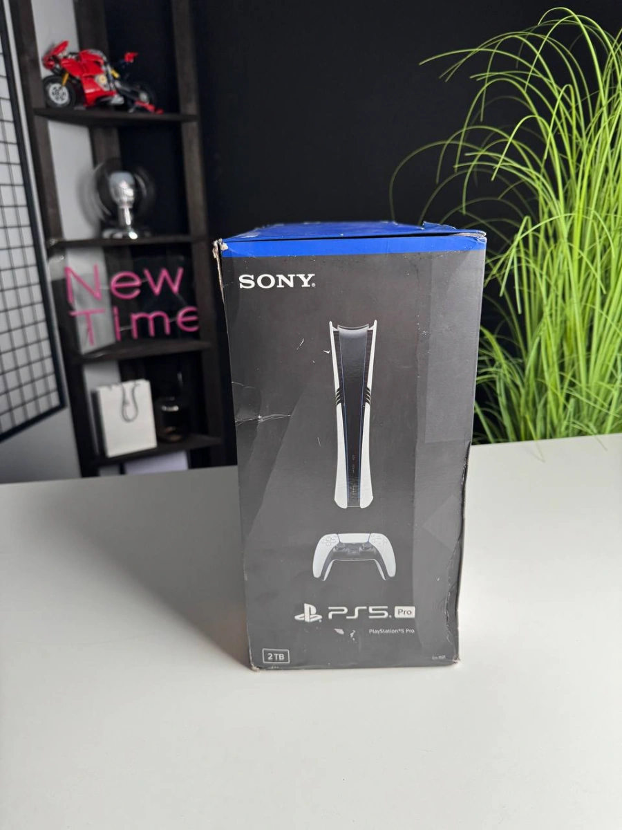Damage NEW BOX Стаціонарна ігрова приставка Sony PlayStation 5 Pro 2TB