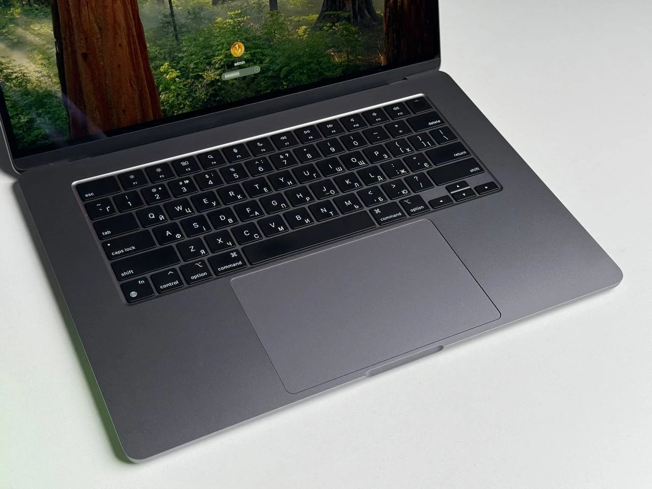ВІТРИННИЙ MacBook Air 15" M2/8GB/256GB Space Gray 2023 (MQKP3) - Стан: гарний | Акумулятор: 99% | Комплектація: MacBook, зарядка | Гарантія: 3 міс.