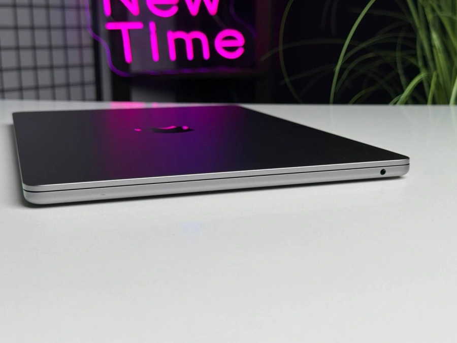 ВІТРИННИЙ MacBook Air 15" M2/8GB/256GB Space Gray 2023 (MQKP3) - Стан: гарний | Акумулятор: 99% | Комплектація: MacBook, зарядка | Гарантія: 3 міс.