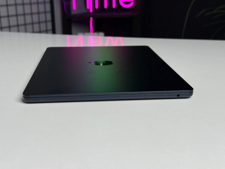 ВІТРИННИЙ MacBook Air 15" M2/8GB/512GB Midnight 2023 (MQKX3) - Стан: гарний | Акумулятор: 100% | Комплектація: MacBook, зарядка | Гарантія: 3 міс.